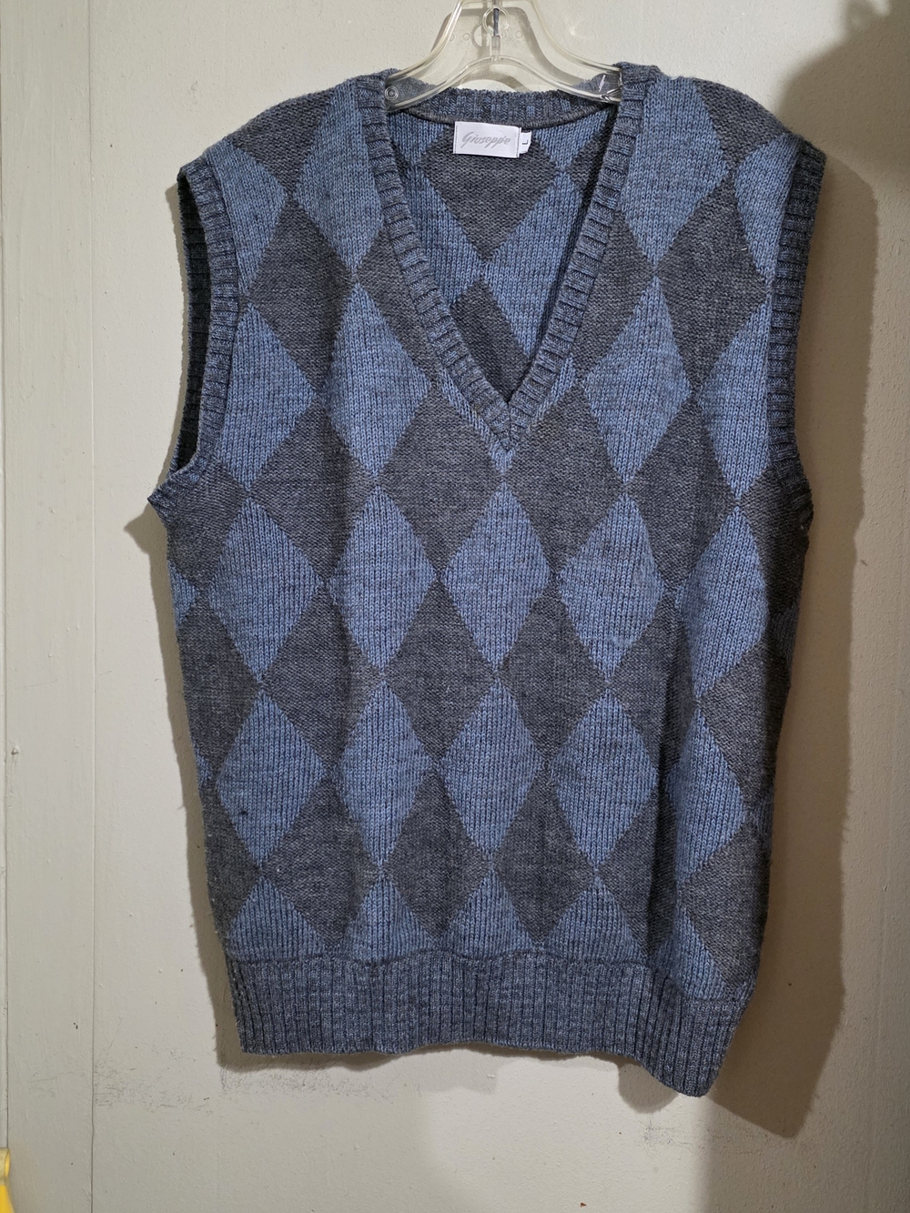 Blue & Gray Argyle V-Neck Sweater Vest Used Size L GIUSEPPE